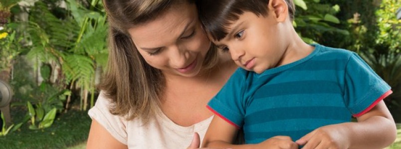 Como usar repelente em crianças? Veja quais cuidados você deve tomar