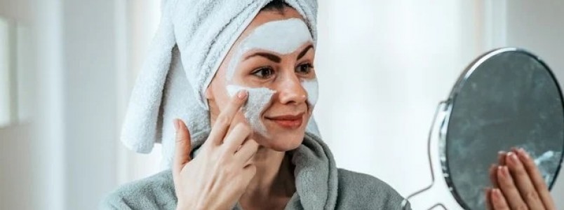Limpeza de pele caseira: 5 cuidados essenciais na hora de fazer