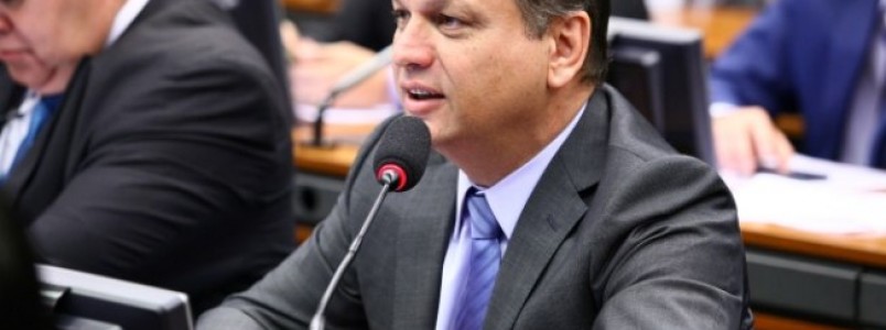 "SUS  direito do cidado, garantia absoluta", diz ministro da Sade