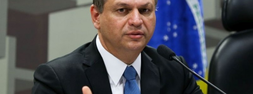 Ministro da Saúde nega risco de falta de vacina contra febre amarela
