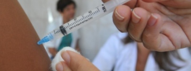Acamados poderão receber vacina da gripe em casa, em BH