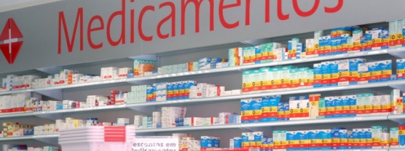 Pacientes reclamam de atraso de remédio por ministério