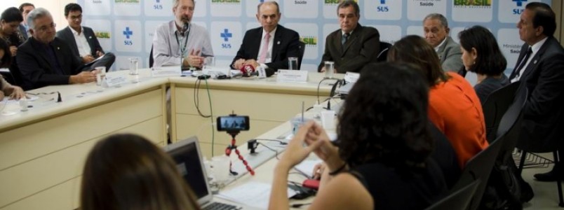 Vacina contra zika pode ser desenvolvida em até um ano, diz ministro