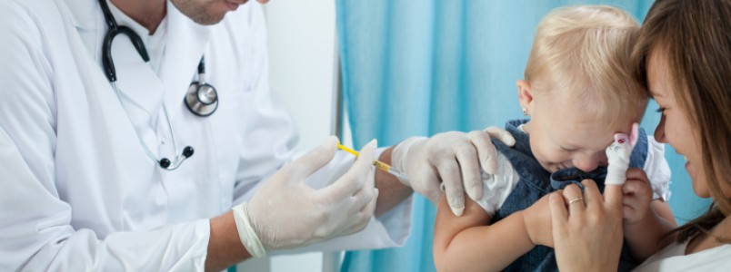 Onde devo vacinar meu filho? Saiba a diferença das vacinas do SUS e das clínicas privadas