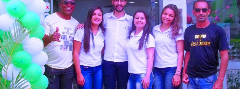 Equipe 93 FM e Ga-Ra Produções fizeram Blitz na Uno Glasses