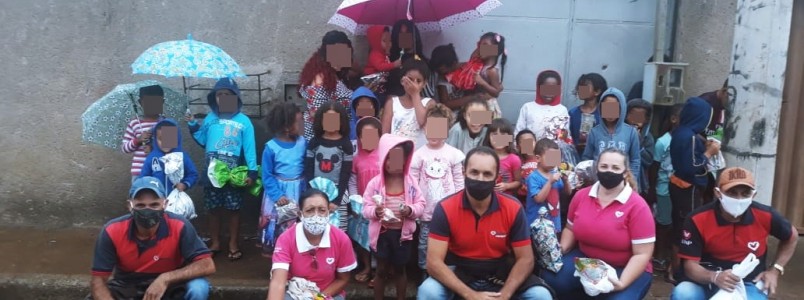 UNP distribui presentes para crianças em todo o Brasil