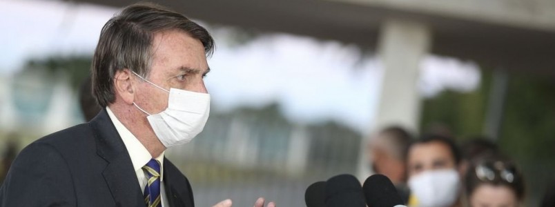 Covid-19: Bolsonaro quer cloroquina para pacientes com sintomas leves