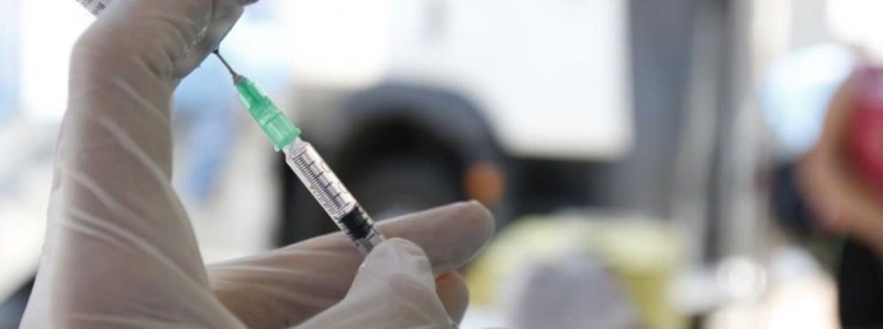 Estado abre vagas para profissionais de sade atuarem em plano de vacinao contra a Covid-19
