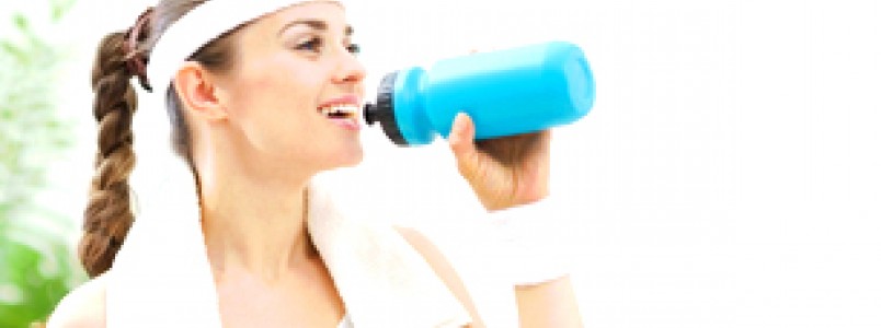 Beber água durante o treino impede de emagrecer?