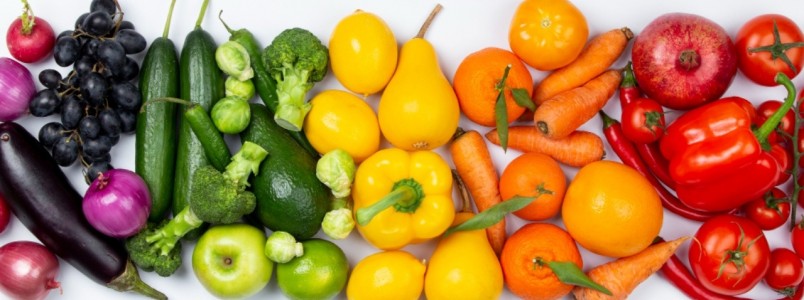 Consumir cinco pores variadas de frutas e vegetais reduz risco de mortes, diz pesquisa