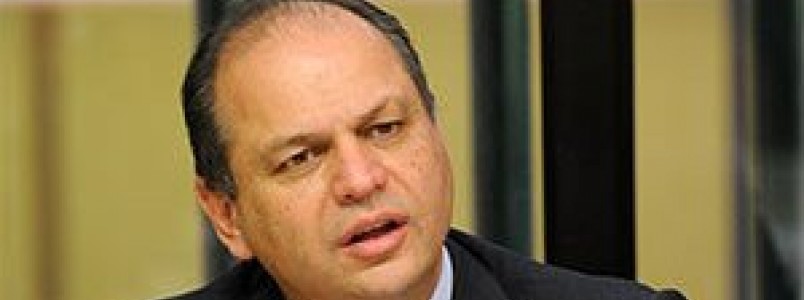 Após polêmica envolvendo plano de governo, Ministro da Saúde nega fim do SUS