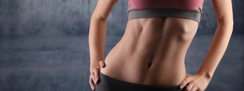 Treino com 3 exercícios sem impacto ajuda a definir a barriga