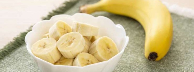 Quer dormir e não consegue? Inclua estes quatro alimentos na sua dieta