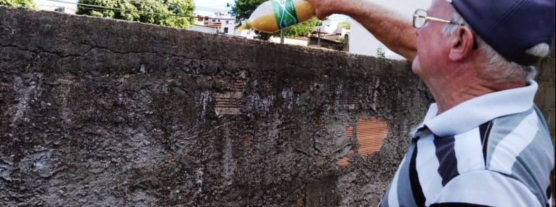 Morador do Fênix, em Itabira, MG, dá exemplo de amor aos animais