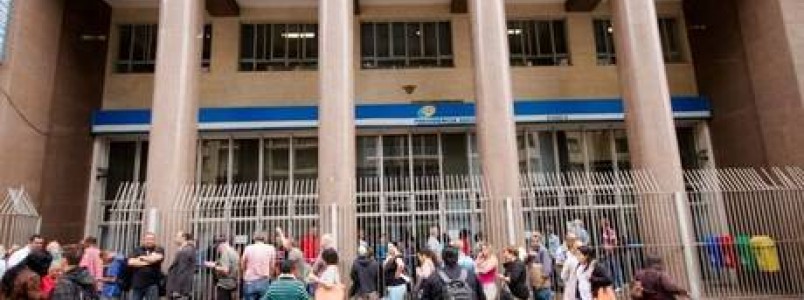Perícia do INSS deve ficar mais rápida com novo concurso e exames feitos pelo SUS