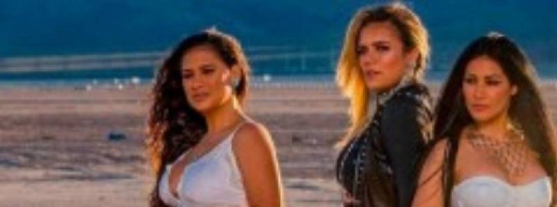 Simone e Simaria estão no deserto com Karol G