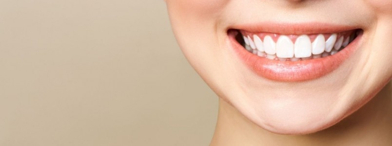 Sorriso em Perigo: Descubra como um hábito pode danificar seus Dentes