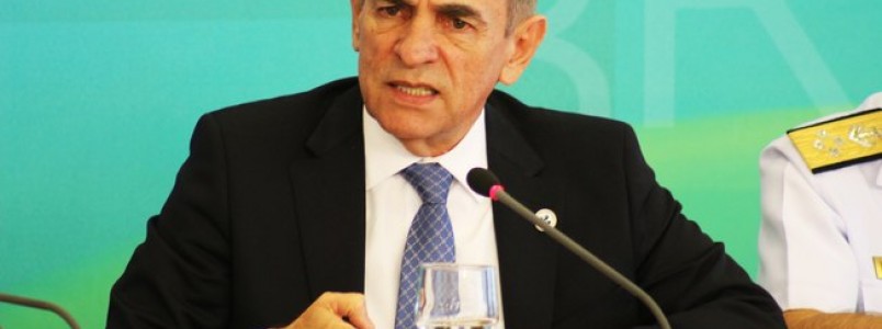 Secretário-executivo do Ministério da Saúde assumirá cargo deixado por Castro