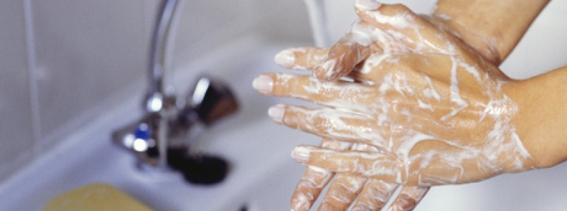 Higienizar as mãos ajuda a prevenir doenças infecciosas