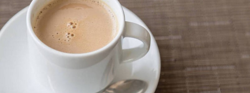 Caf com leite pode ser um aliado no combate a inflamaes, sugere estudo